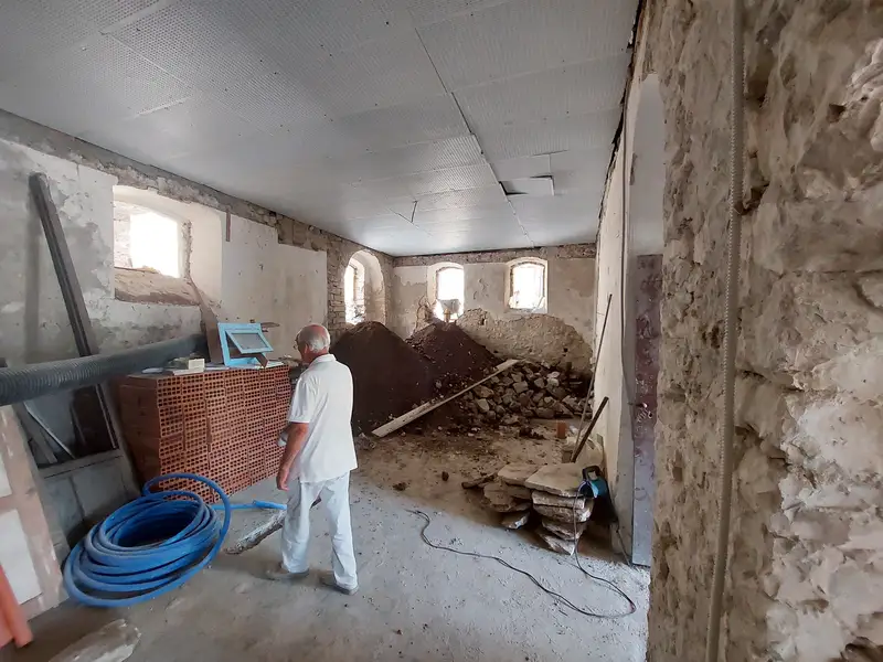 Vila Vrioni restoration, July 2022